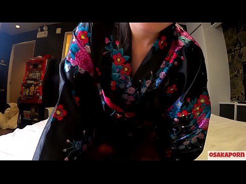 ❤️ Ung cosplay-jente elsker sex til orgasme med en sprut i en hestekvinne og en blowjob. Asiatisk jente med hårete fitte og vakre pupper i tradisjonell japansk drakt i amatørvideo som viser onani med jævla leker. Sakura 3 OSAKAPORN. ❤ Sex hos oss ❌️